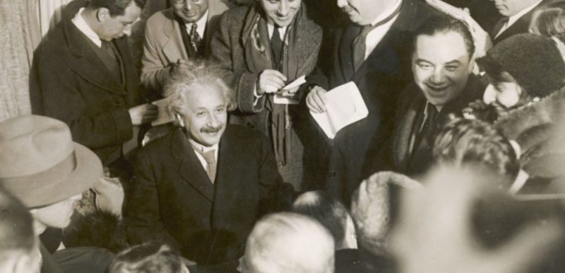 einstein1-800x386 Buraco negro: Albert Einstein estava certo sobre o universo mais de 100 anos atrás?